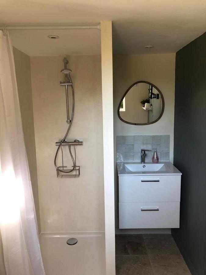 Studio avec patio et jacuzzi privatifs Mazan Extérieur photo