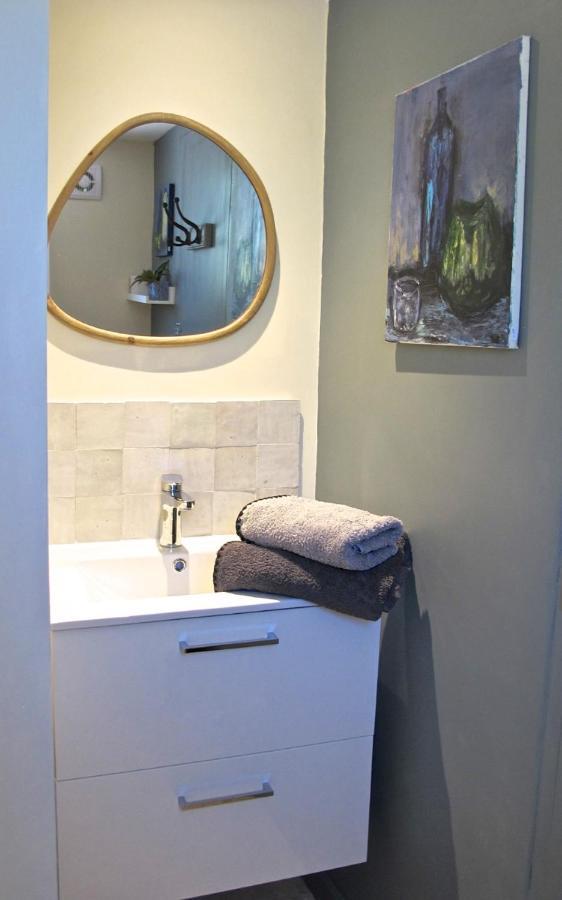 Studio avec patio et jacuzzi privatifs Mazan Extérieur photo