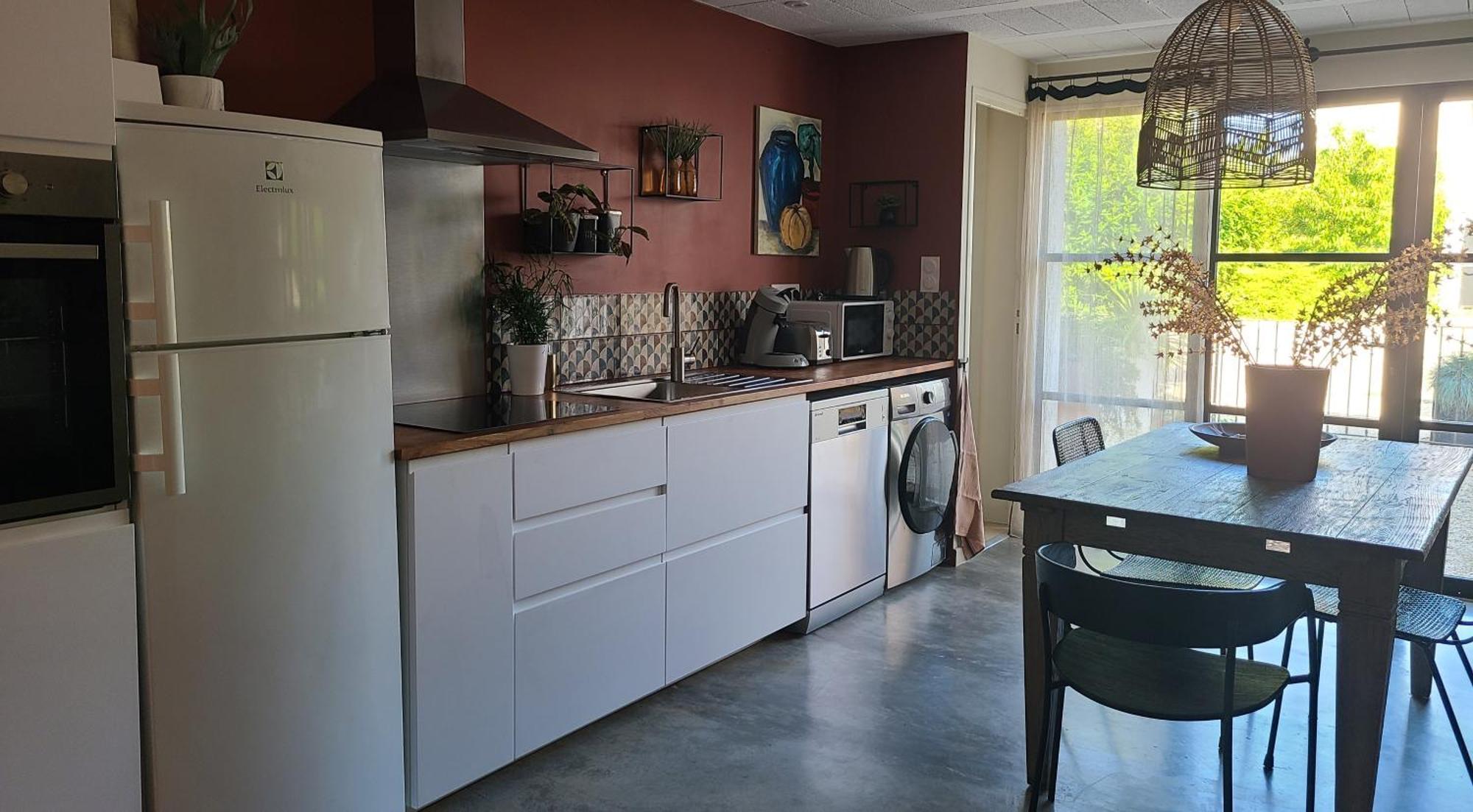 Studio avec patio et jacuzzi privatifs Mazan Extérieur photo